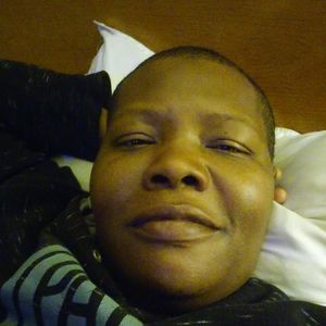 Meet your Posher, Yola